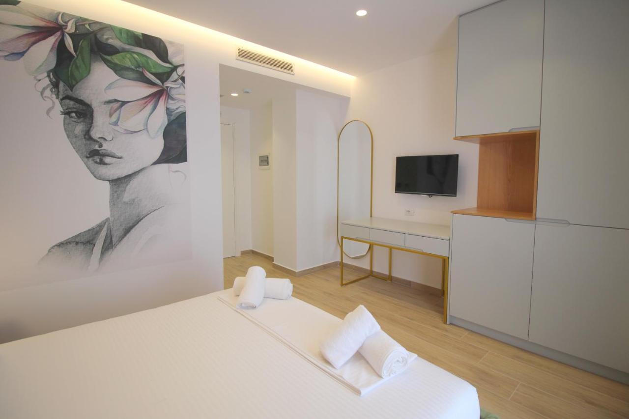 Julia Hotel Sarande Exterior photo
