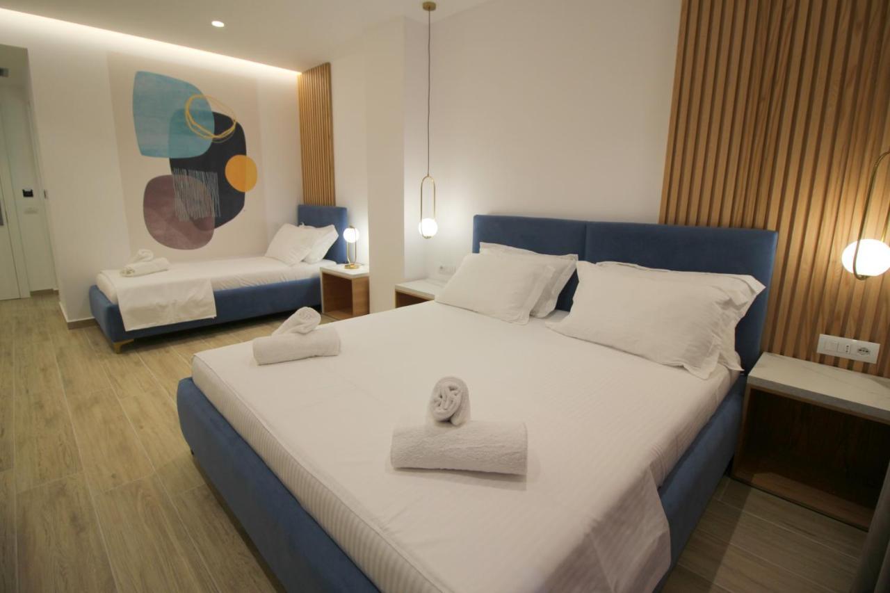 Julia Hotel Sarande Exterior photo